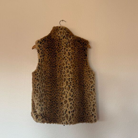 Cheetah print vest - Picture 3 of 4